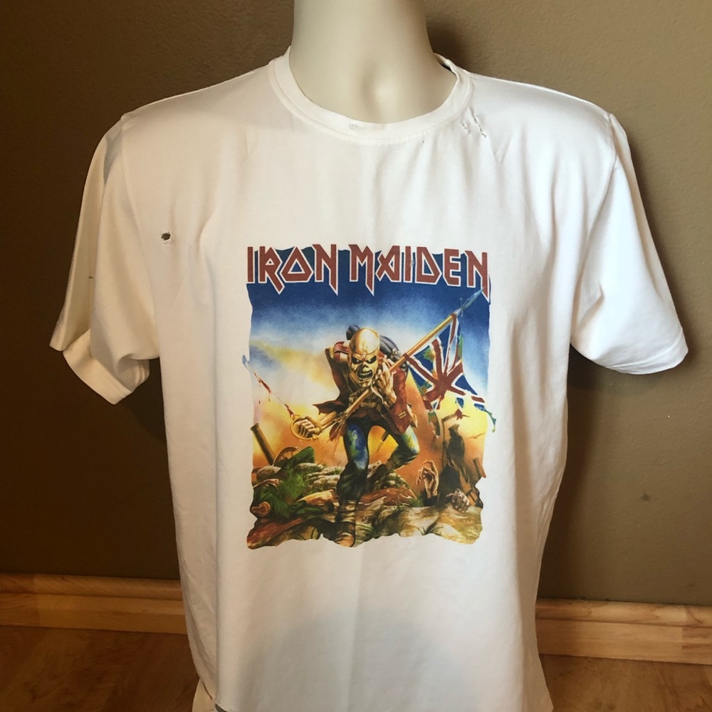 Vintage distressed white !! Iron Maiden band tee